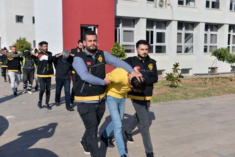 BİN SAATLİK KAMERA GÖRÜNTÜSÜ İZLENDİ