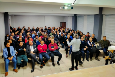 Nesrin Fuat Bursalı İlkokulu babaları çocukları için eğitimdeler