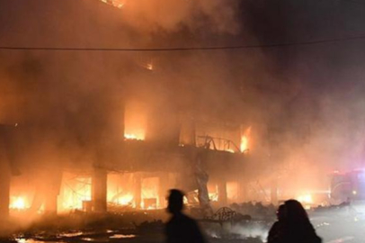 Pakistan'da yangın: 5 ölü