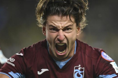 Trabzonspor'un parlayan golcüsü Enis Destan