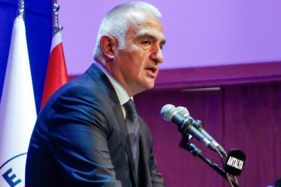 Bakan Ersoy: Turizmde bu yılı rekorlarla kapatıyoruz