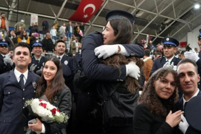 Mezuniyet töreninde evlilik teklifleri peş peşe geldi!
