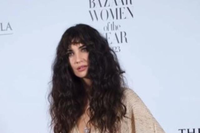 Tuba Büyüküstün hem saçı hem de elbisesiyle olay oldu!