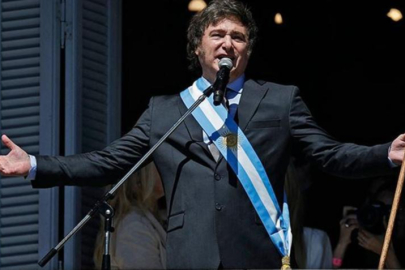Arjantin'de Javier Milei dönemi: Aşırıcı lider yemin ederek göreve başladı