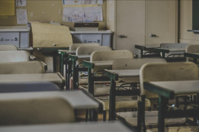 Fransa'da, Müslüman öğrencilerin eğitim gördüğü liseye kamu desteği kesildi