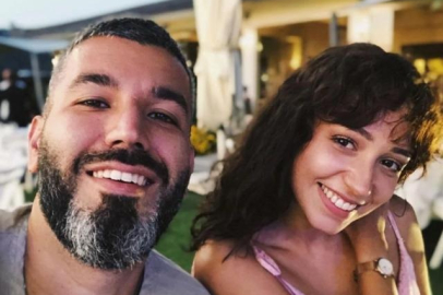 Zeynep Bastık eski kocası ve yeni sevgilisiyle parti yaptı