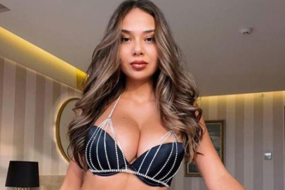 Merve Taşkın "Kara para aklamıyorum" deyip tamamen çıplak halde poz verdi