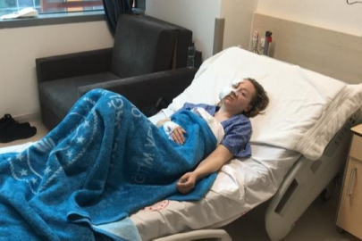 AVM'de genç kadının yüzünü falçata ile kesmişti! Mahkemeden şaşırtan karar