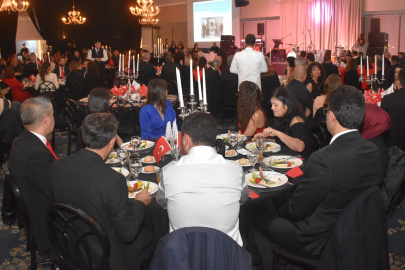 Bursa'da mimarlar geleneksel baloda buluştu