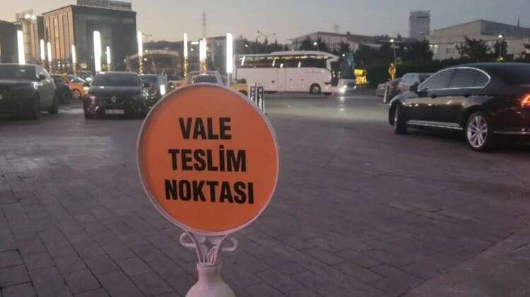 "ARACINIZI VALEYE TESLİM ETTİKTEN SONRA SORUMLULUK, O VALEYİ ÇALIŞTIRAN ŞİRKETE AİT"