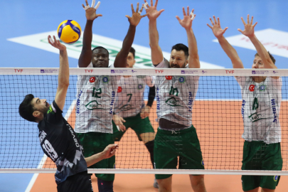 Bursa Büyükşehir Belediyespor ilkyarıyı TÜRŞAD deplasmanında tamamlıyor