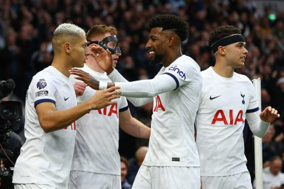 Everton'ın serisini Richarlison ve Son bitirdi