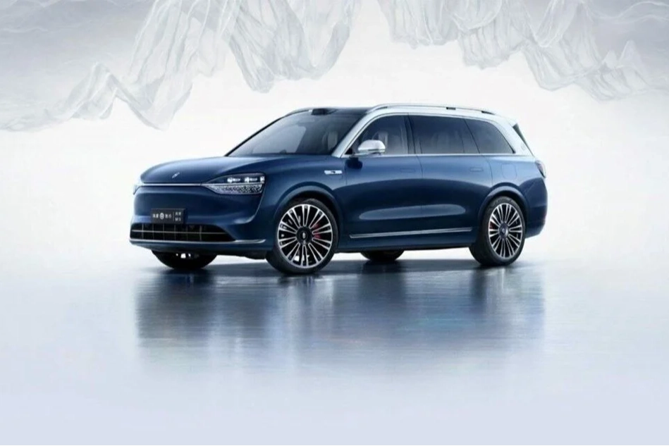 Huawei destekli lüks SUV Aito M9 tanıtıldı: 7 ekranla sinema keyfi