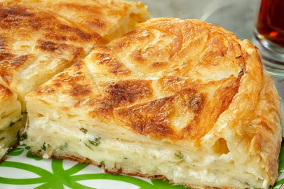 Ustaları bile kıskandıran yufkasız tava böreği tarifi! Çıtır çıtır oluyor