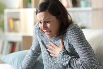 Kadınlarda kalp krizinin 7 belirtisine dikkat!