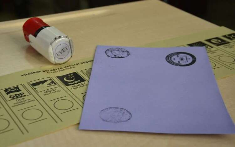 12 - Oylar saat kaçta sayılmaya başlayacak?