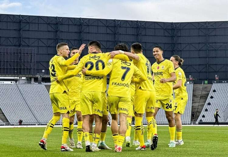 FENERBAHÇE'NİN MUHTEMEL 11'İ