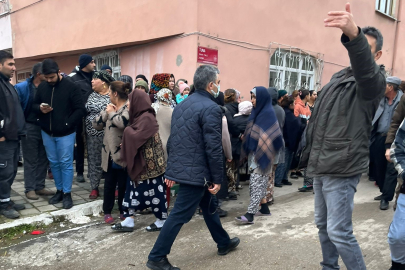 Bursa’da korkunç cinayet! Tartıştığı eşinin boğazını kesti...