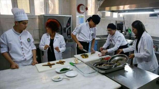 TURİZM VE OTELCİLİK ELEMANI