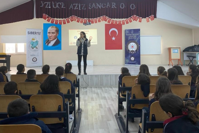 Bursa'da Siber Suçlarla Mücadele Şube Müdürlüğü ekipleri vatandaşları bilgilendirdi