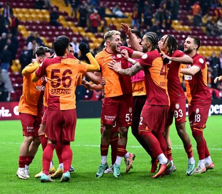 GALATASARAY'DA 4 EKSİK