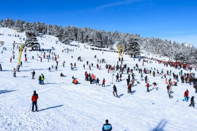 Bursa Uludağ'da yarıyıl tatili yoğunluğu yaşanıyor