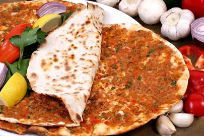 Sar sar ye! İşte ekonomik lahmacun tarifi...
