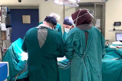 Dünyada bir ilk! Türk doktorlar başardı...  "Bütün hastalara ümit olacak"