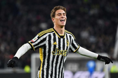 Kenan Yıldız, Amerikalı ünlü şarkıcı Madison Beer ile aşk yaşadığı açıklandı!