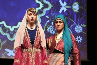 Türkler eskiden nasıl giyinirlerdi? Bursa'da eskiden giyilen Türk giysisi nasıldı? İşte Bursa'da eskiden giyilen geleneksel kıyafet...