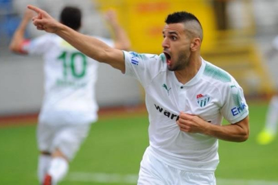 Eski Bursasporlu oyuncu Aziz Behich Ronaldo ile aynı takımda