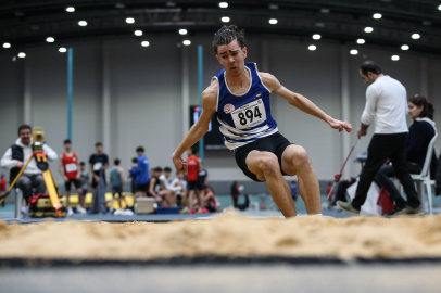 Bursa'da Turkcell Türkiye 16 Yaş Altı Salon Atletizm Şampiyonası gerçekleştirildi