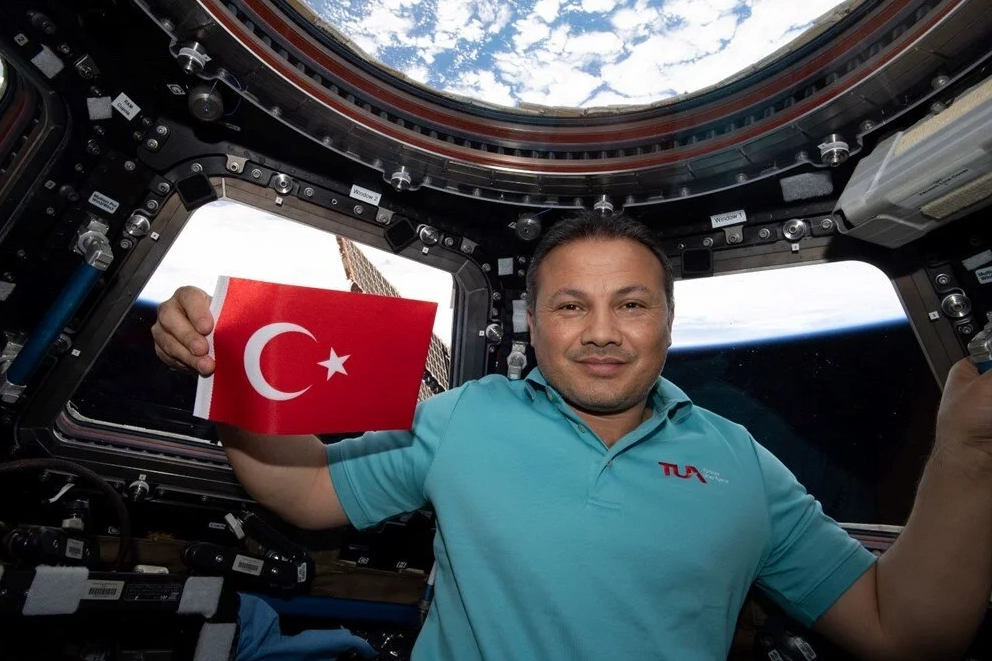 Alper Gezeravcı ve Axiom-3 ekibi Dünya'ya ne zaman dönecek?