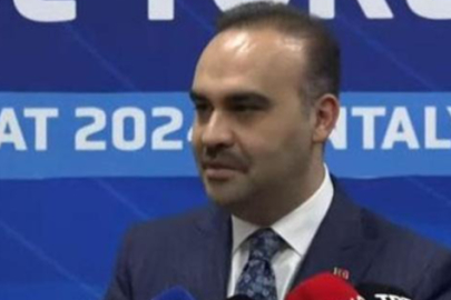 Bakan Kacır'dan Alper Gezeravcı açıklaması! 'Türkiye tarih sayfasında yeni bir perde açmıştır'