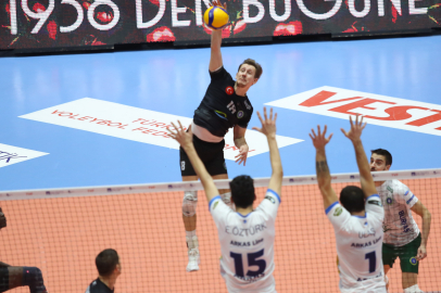 Bursa Büyükşehir sahasında Arkas Spor'la karşılaşacak