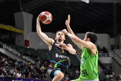 TOFAŞ, Aliağa Petkimspor'u farklı yendi