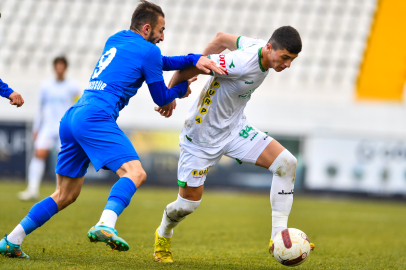 Rakipler Timsah’a çalıştı