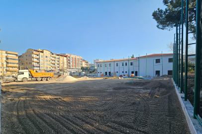 Bursa&nbsp;Emek Mahallesi&nbsp;yeni spor tesisine kavuşuyor