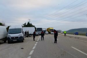 Bursa Karacabey-Bandırma yolunda feci kaza: 1 ölü, 1 ağır yaralı