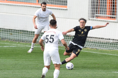 Nilüfer şampiyonluğa koşuyor