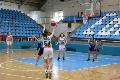 Bursa&nbsp;Büyükşehir Belediyespor, Anadolu Şampiyonası'na katılmaya hak kazandı