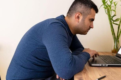 Uzmanlar uyardı: Boyun kaslarına kilo bindiriyor