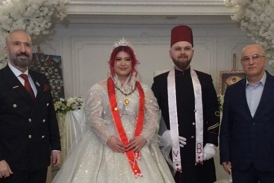 Abdülhamid'in torunlarından düğün açıklaması