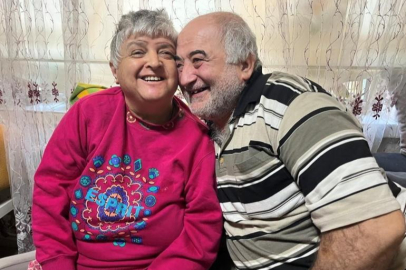 Eskişehir'de 13 yıl önce felç geçiren eşine gözü gibi bakıyor!