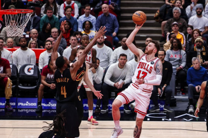 Bursaspor'dan transfer olmuştu: Onuralp NBA’deki ilk maçında büyüledi!