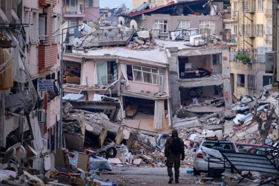 Dünyada her yıl 500 bin deprem oluyor