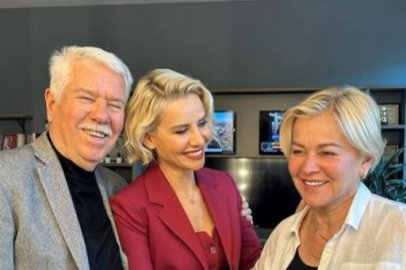 Esra Erol annesini paylaştı, görenler aynı şeyi söyledi! 'Kızlarından daha güzel'