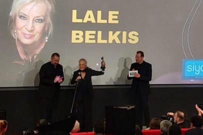 Lale Belkıs ödül töreninde ortaya çıktı!