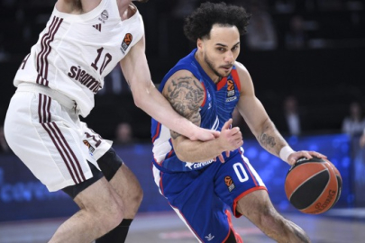 Anadolu Efes, Bayern Münih'i rahat geçti