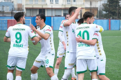 Bursaspor'da Berat Altındiş gol orucunu bozdu